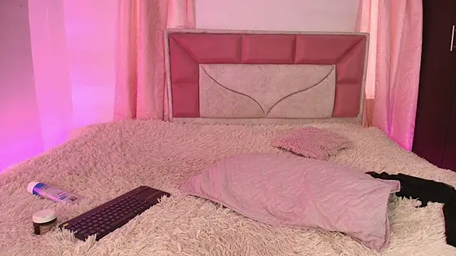 LunoxVelvet webcam