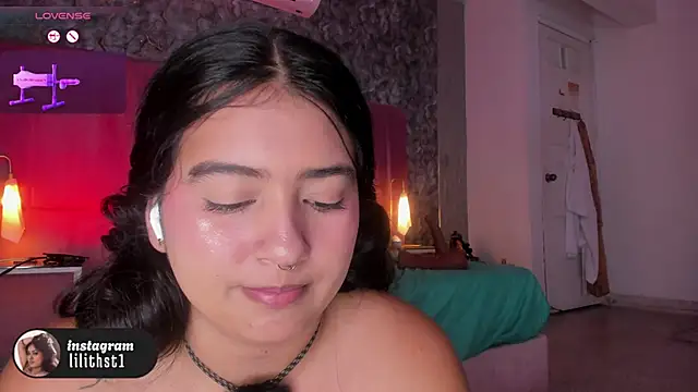 lilithst_ webcam