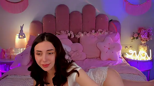 ElsaYoung webcam