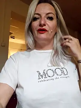LadyTouch webcam
