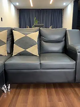 luvely_unique_ webcam