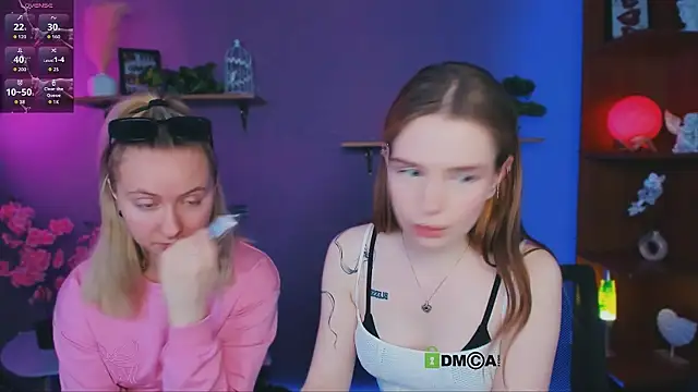 mila_glow1 webcam
