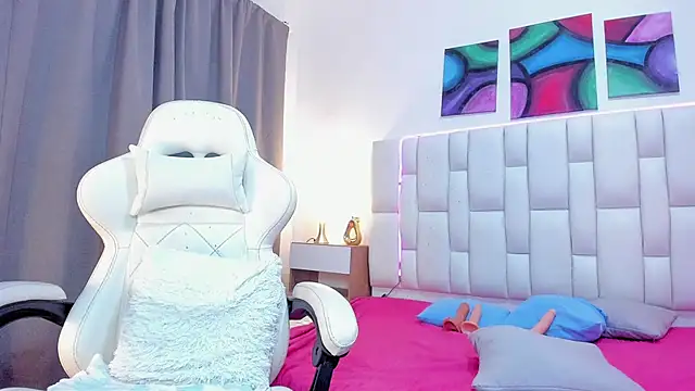 SaraWatsonn webcam