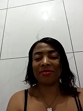 SEXYMOANSXX webcam