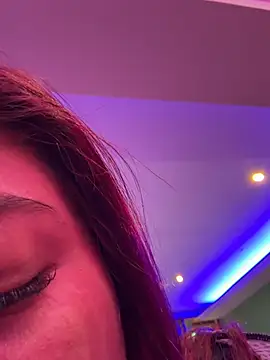Lia-Moon77 webcam