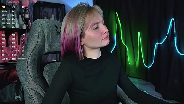 reiyosimoto - ReiYosimoto's free webcam - UK Sex Cams