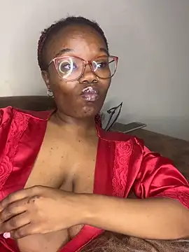 YummyMelanin117 webcam