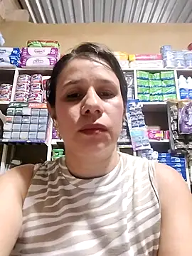 Webcam Model (MIA-LARIOS)  is live.Free join now!