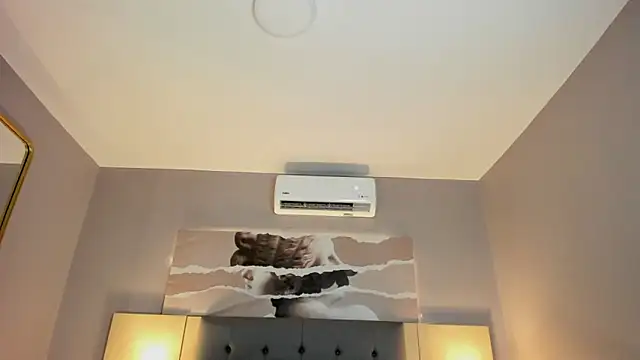 Zara_Holly_ webcam