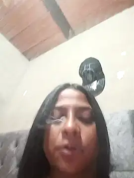 Giselabrunette25 webcam