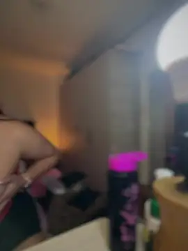cami_ortiz__ webcam