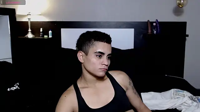 Liiamthompson webcam