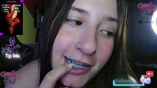 Mysticdooll69 webcam