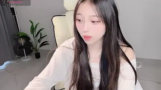 yukiy8877 - Yukiy8877's free webcam - UK Sex Cams