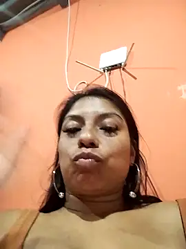 AngelicaStorms webcam
