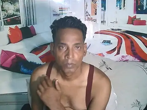 IndianHunk01 webcam