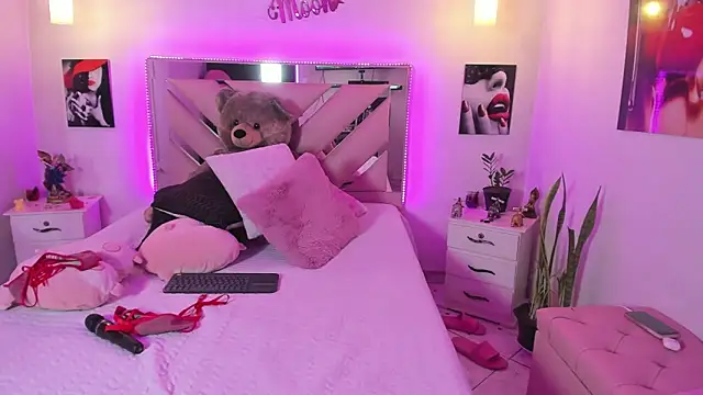 Karly_moon webcam