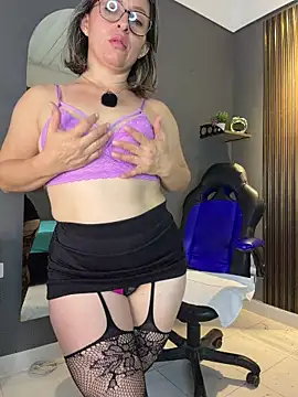 Yelena03 webcam