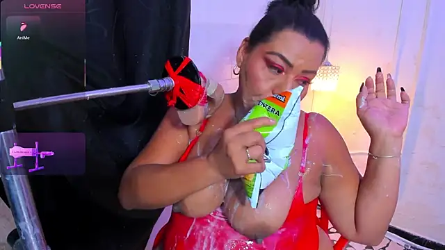 bigboobs_violeta webcam