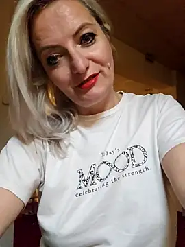 LadyTouch webcam