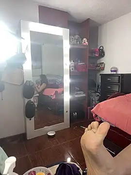 MariamGray1 webcam