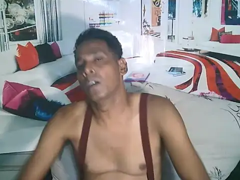 IndianHunk01 webcam