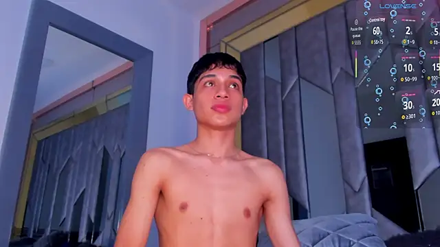 Sebax_Young webcam