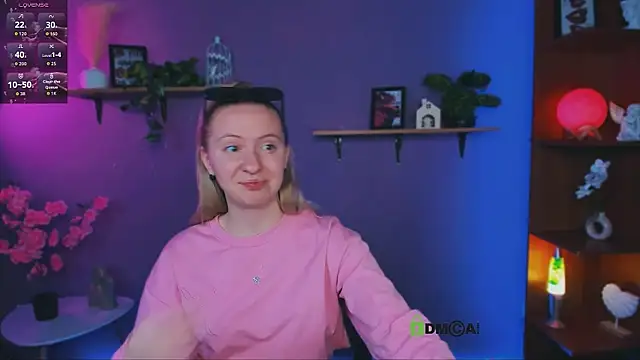 mila_glow1 webcam