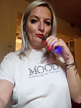 LadyTouch webcam