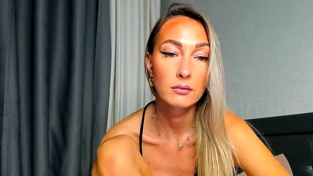 starryhanna - StarryHanna's free webcam - UK Sex Cams