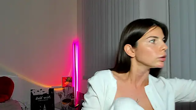Andrea_Blossom webcam