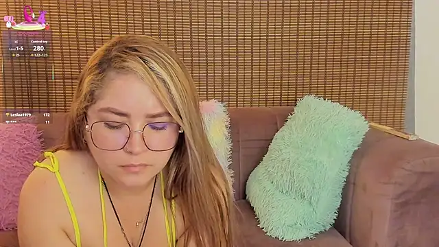 amberr_mooon webcam