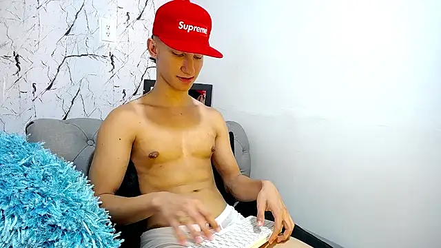 BabyAndy_ webcam