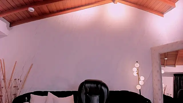 AgathaKondo_ webcam