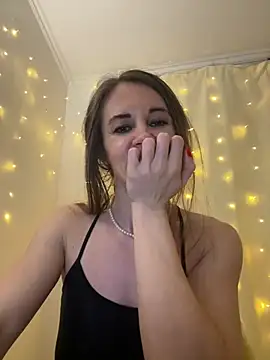 LucieMack webcam