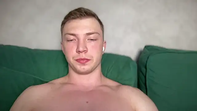 iron__chap webcam