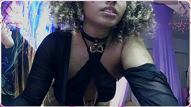 HonneyBunnyXO webcam