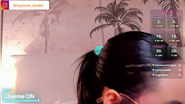 IvyStonne webcam