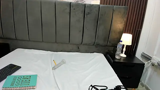 Alana_Hard_As webcam