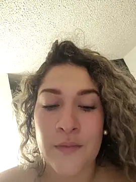 Sara_smiiith211 webcam