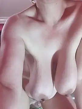 Adinashow12 webcam