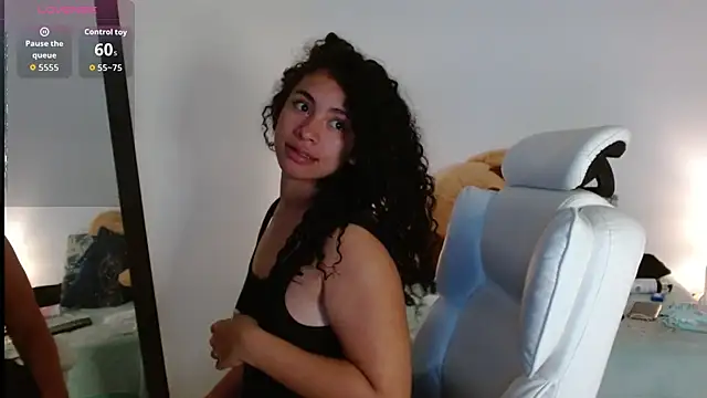 Luciianita_lov199 webcam