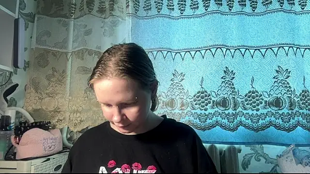 KrystenHoye webcam
