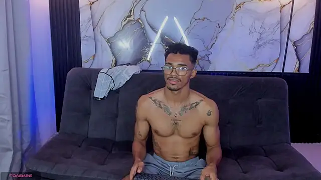spiderlatin_ webcam