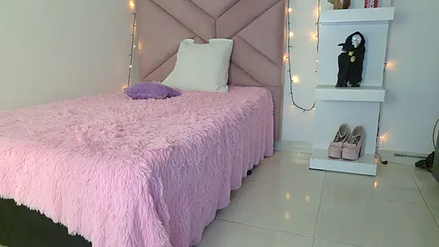 eva_sin18 live sex cam