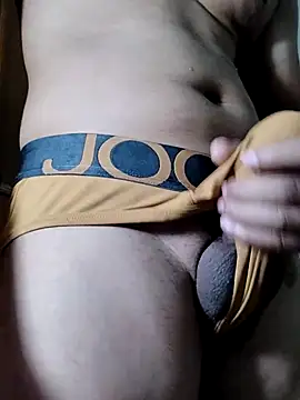 Varanasidaddy069 webcam