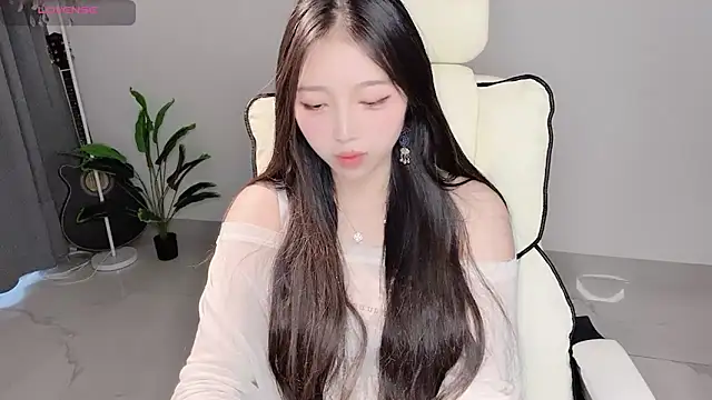 Yukiy8877 webcam
