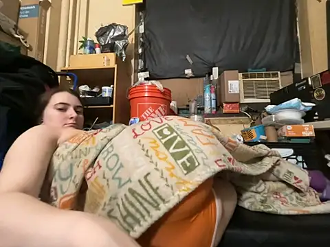 Snowbunnycake_131 webcam