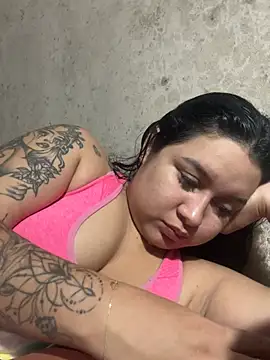Pretty_Isadora webcam