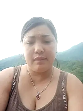 sary-hot2x webcam